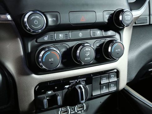 Used 2021 RAM 1500 Laramie image 21