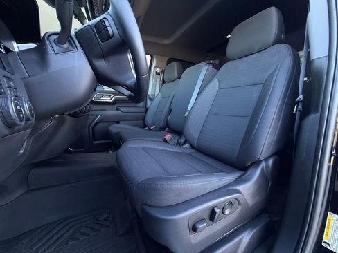 Used 2023 Chevrolet Silverado 1500 LT w/ Z71 Off-Road Package image 6