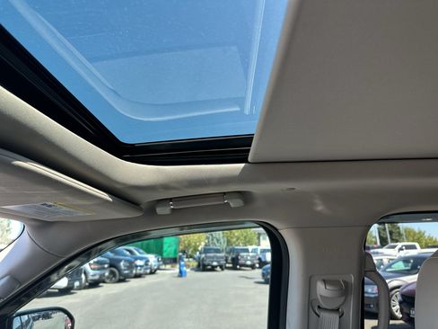 Used 2018 Lincoln Navigator L Reserve w/ Technology Package AWD/4WD image 38