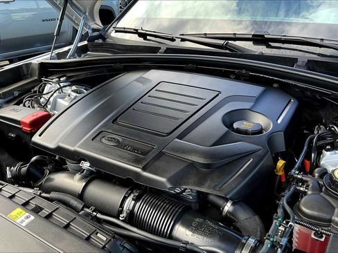 Used 2025 Land Rover Range Rover Velar Dynamic SE image 34