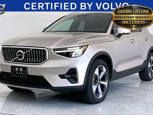 Used 2023 Volvo XC40 B5 Plus w/ Protection Package Premier AWD/4WD image 13