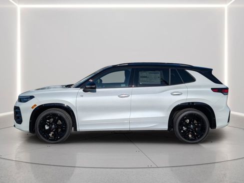 New 2026 Volkswagen Tiguan SE R-Line FWD image 3