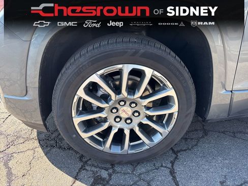 Used 2021 GMC Acadia Denali w/ Denali Ultimate Package AWD/4WD image 9