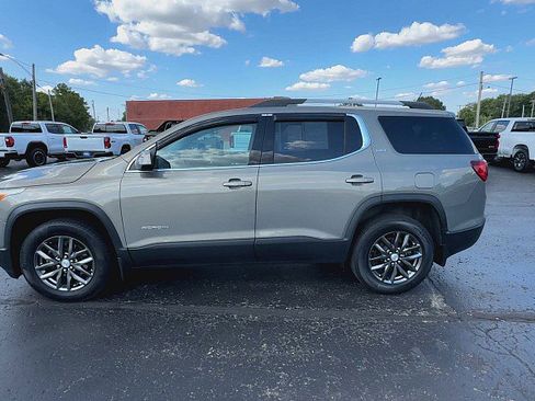 Certified 2019 GMC Acadia SLT image 5