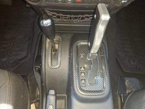 Used 2016 Jeep Wrangler Unlimited Sport w/ Quick Order Package 24S AWD/4WD image 27