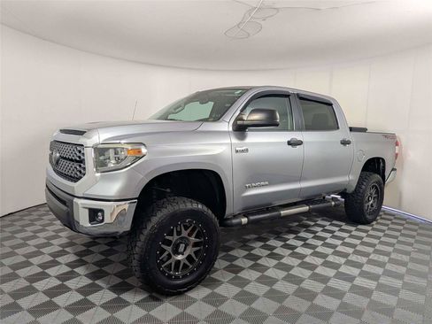 Used 2018 Toyota Tundra SR5 w/ TRD Off Road Package AWD/4WD image 2