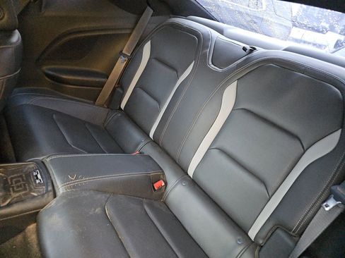 Used 2018 Chevrolet Camaro SS image 9