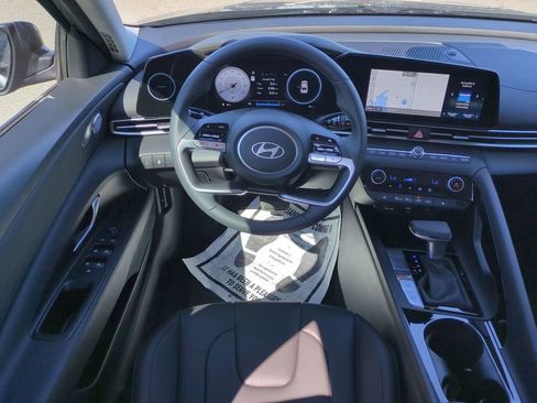 New 2026 Hyundai Elantra Limited image 17