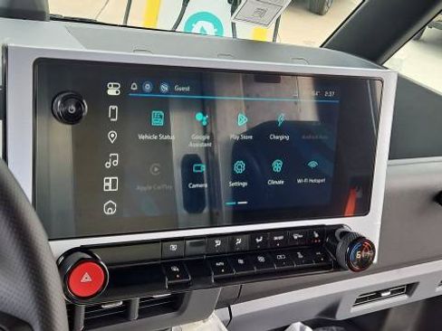 New 2025 Chevrolet Brightdrop 600 FWD image 13