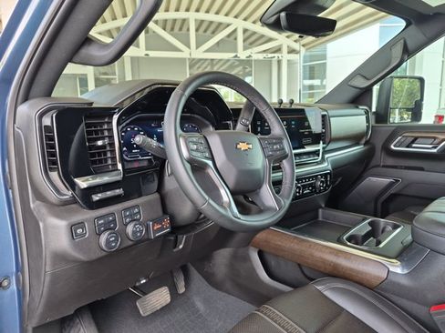 Used 2025 Chevrolet Silverado 3500 High Country w/ High Country Premium Package AWD/4WD image 10