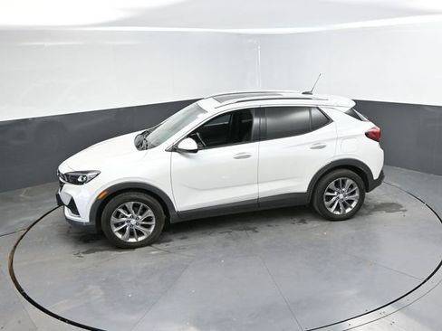 Used 2023 Buick Encore GX Essence w/ Experience Buick Package FWD image 40