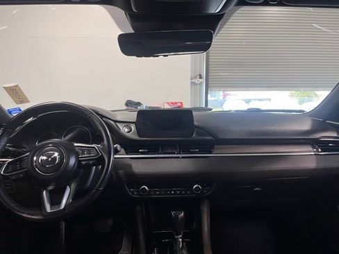 Used 2018 MAZDA MAZDA6 Signature image 19