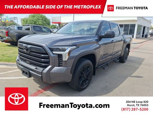 Used 2025 Toyota Tundra SR5 image 1
