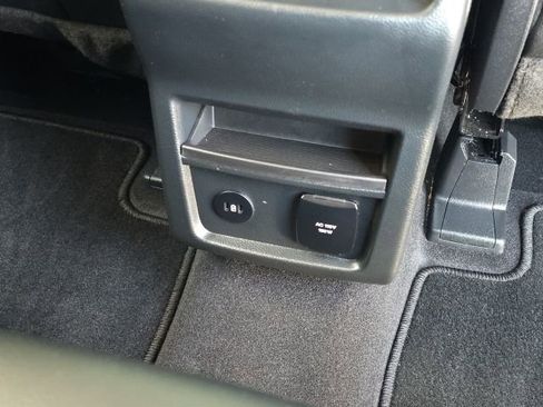 Used 2024 Ford Edge SEL w/ Convenience Package image 19