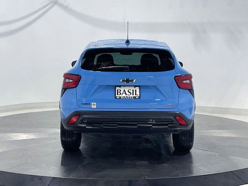 Used 2024 Chevrolet Trax RS w/ Driver Confidence Package FWD image 12