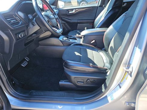 Used 2024 Ford Escape ST-Line image 11