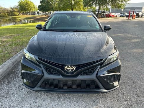 Used 2022 Toyota Camry SE image 8
