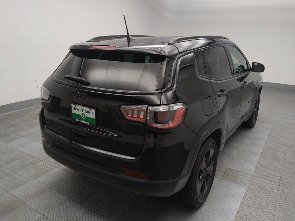 Used 2021 Jeep Compass Latitude w/ Sun and Sound Group AWD/4WD image 9
