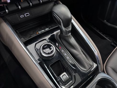 Certified 2025 GMC Canyon Denali AWD/4WD image 25