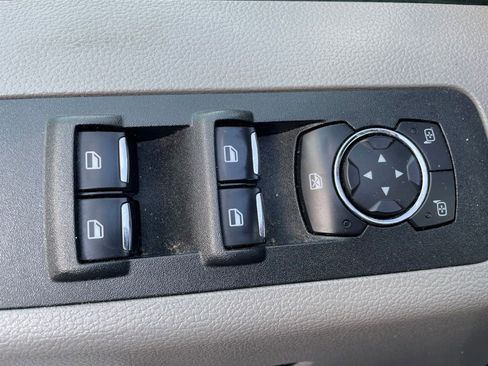 Used 2019 Ford F150 XLT AWD/4WD image 5