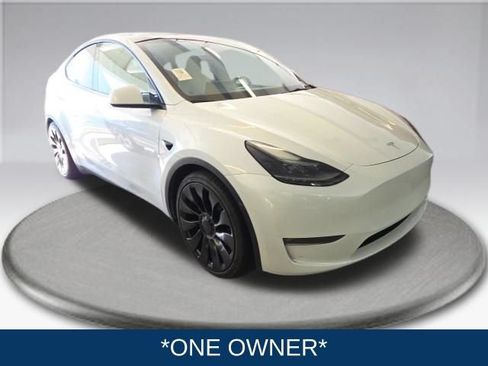 Used 2023 Tesla Model Y Long Range AWD/4WD image 2