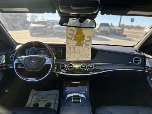 Used 2016 Mercedes-Benz S 550 4MATIC Sedan image 21