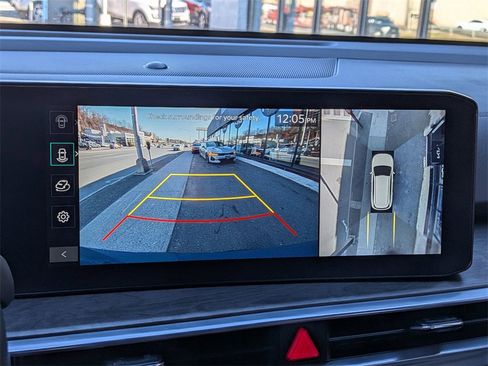 Certified 2024 Kia Sorento SX Prestige w/ Olive Brown Leather Package image 22