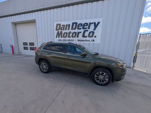 Used 2021 Jeep Cherokee Latitude Plus image 21