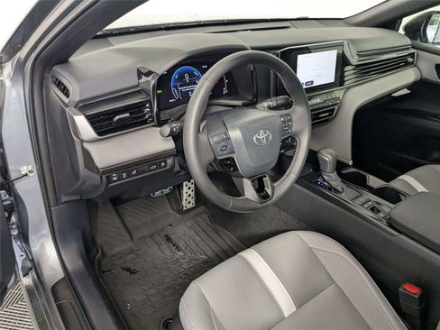 Certified 2025 Toyota Camry SE w/ Convenience Package FWD image 11
