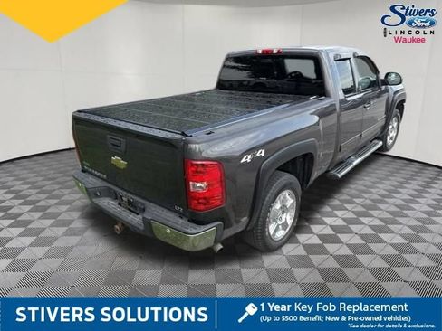 Used 2010 Chevrolet Silverado 1500 LTZ w/ Convenience Package AWD/4WD image 7