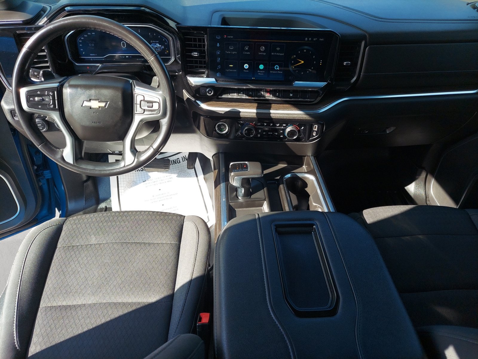 Used 2022 Chevrolet Silverado 1500 LT w/ Protection Package AWD/4WD image 3