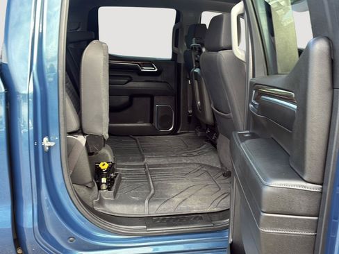 Used 2024 Chevrolet Silverado 1500 LT w/ Protection Package AWD/4WD image 17