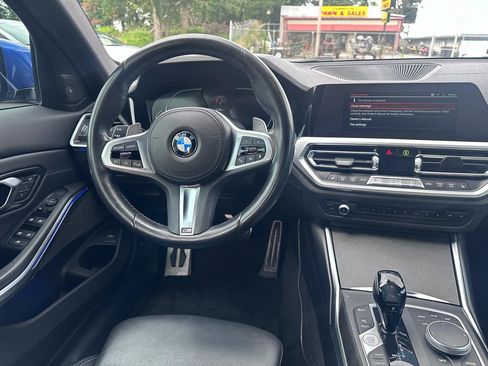 Used 2021 BMW 330i Sedan w/ M Sport Package RWD image 13