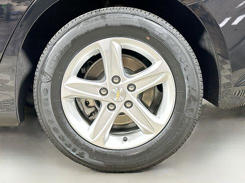 Used 2023 Chevrolet Malibu LT image 28