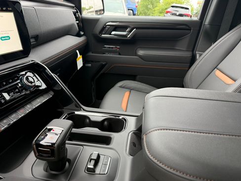 New 2026 GMC Sierra 1500 AT4 w/ AT4 Premium Package AWD/4WD image 35