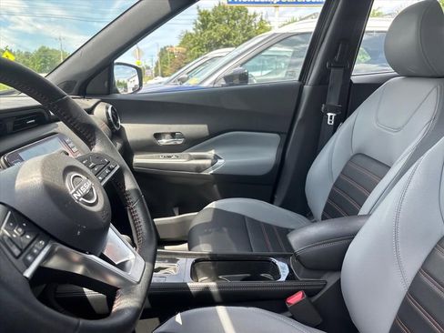 Used 2023 Nissan Kicks SR w/ SR Premium Package FWD image 14