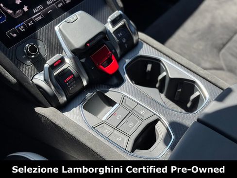Used 2024 Lamborghini Urus S image 19