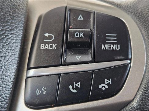 Used 2023 Ford Explorer XLT w/ Equipment Group 202A AWD/4WD image 23