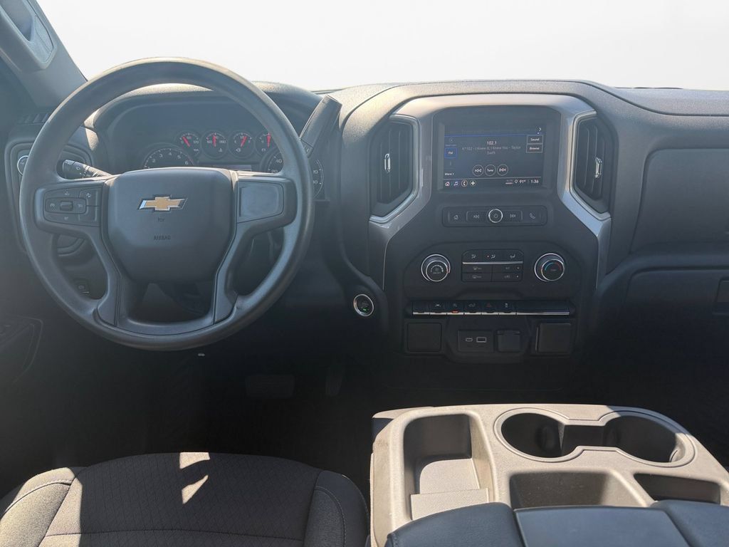 Used 2023 Chevrolet Silverado 1500 Custom AWD/4WD image 12