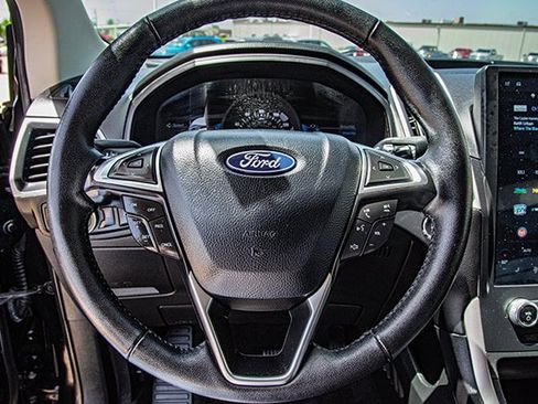 Used 2024 Ford Edge SEL AWD/4WD image 8