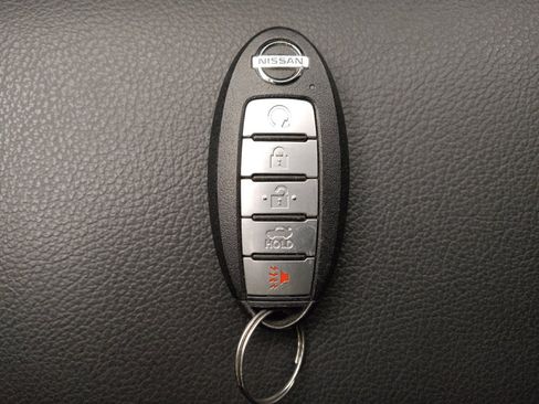Used 2022 Nissan Altima 2.5 SR AWD/4WD image 32