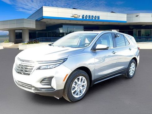 Used 2023 Chevrolet Equinox LT image 1