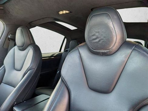 Used 2020 Tesla Model X Long Range AWD/4WD image 18