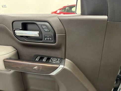 Used 2019 GMC Sierra 1500 SLT AWD/4WD image 29