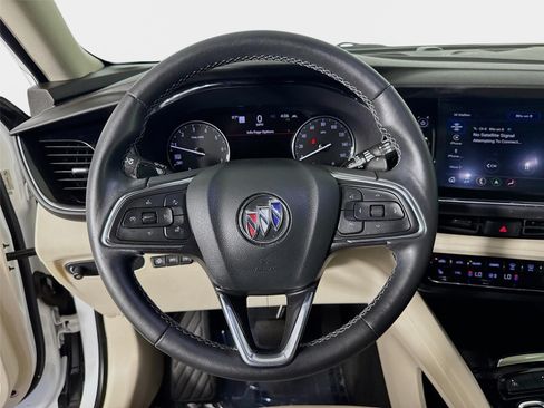 Certified 2022 Buick Envision Essence w/ Technology Package I FWD image 12