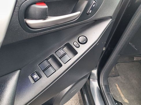 Used 2011 MAZDA MAZDA3 s Grand Touring w/ Tech Pkg image 12