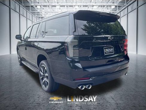 New 2026 Chevrolet Suburban RST w/ Comfort Package AWD/4WD image 6