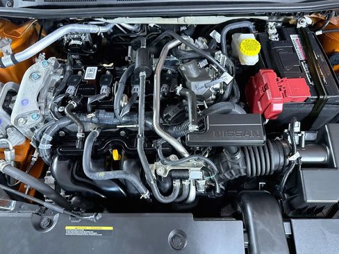Used 2024 Nissan Sentra SR w/ SR Premium Package FWD image 33