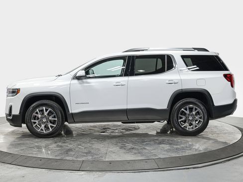 Used 2023 GMC Acadia SLE w/ Driver Convenience Package image 2