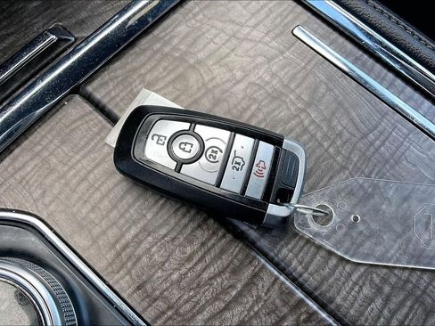 Used 2019 Ford Expedition Max Limited image 36